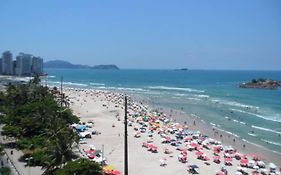 Apto de 3 dorm de frente ao mar